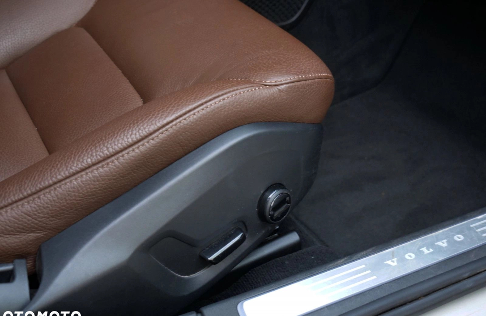 Volvo V90 cena 95900 przebieg: 182660, rok produkcji 2018 z Jasień małe 596